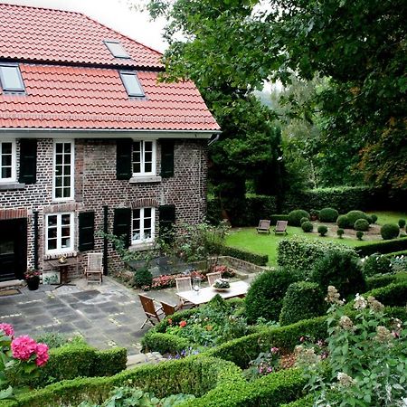 Landhaus In Idyllischer, Ruhiger Lage Und Flughafennaehe Ratingen Exteriör bild